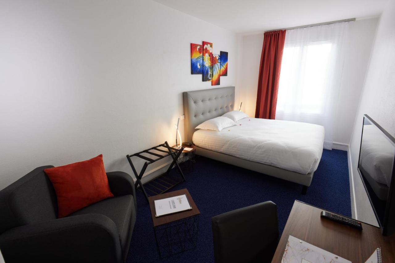 Hotel Le Beffroi Dreux Exteriör bild