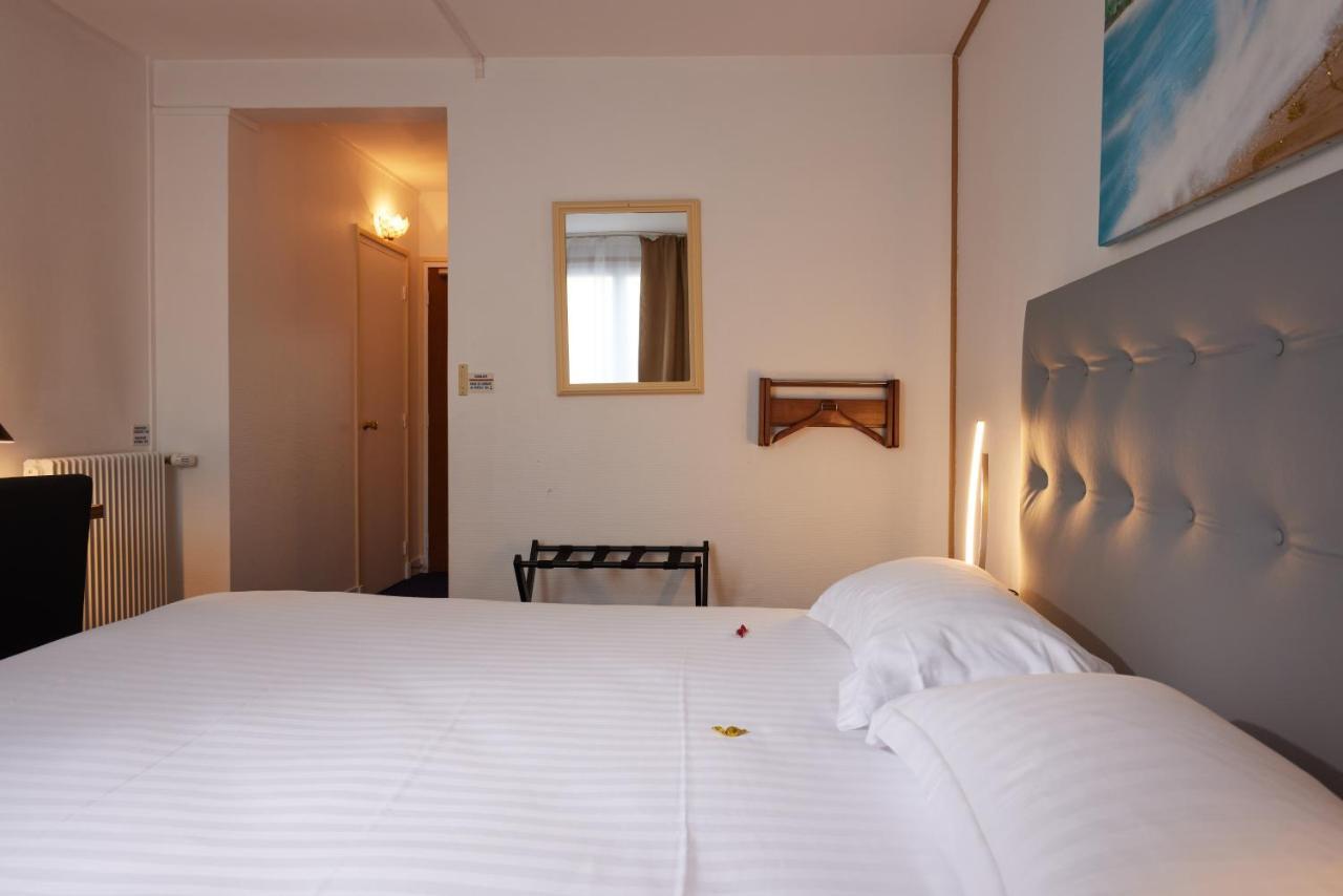 Hotel Le Beffroi Dreux Exteriör bild