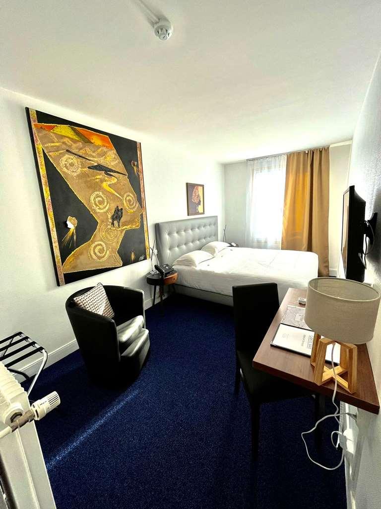 Hotel Le Beffroi Dreux Rum bild