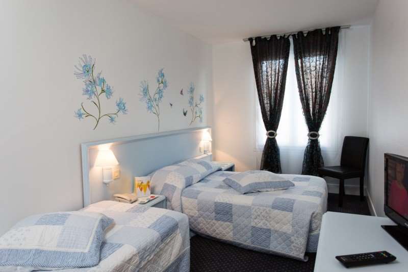 Hotel Le Beffroi Dreux Rum bild